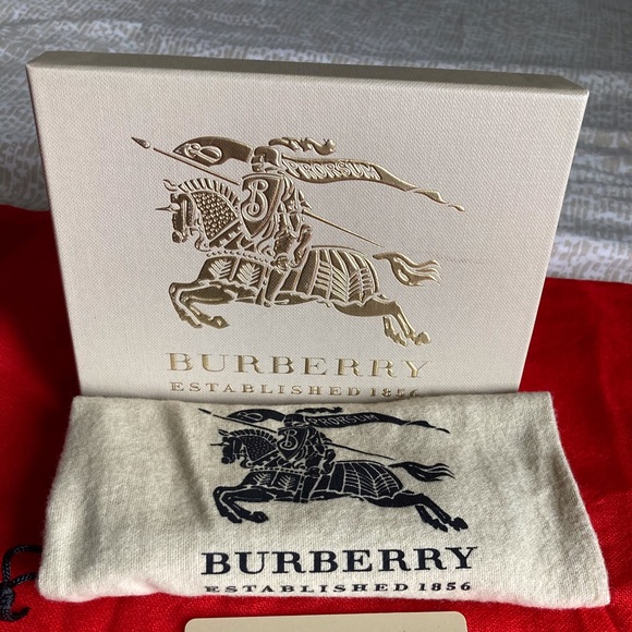 Wallets - Picture 3 of 5